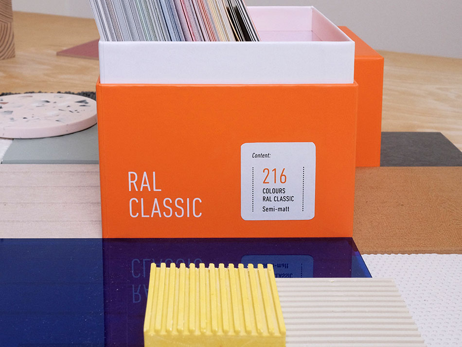 RAL K6 Box