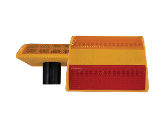 Shanked Raised Reflective Road Stud img